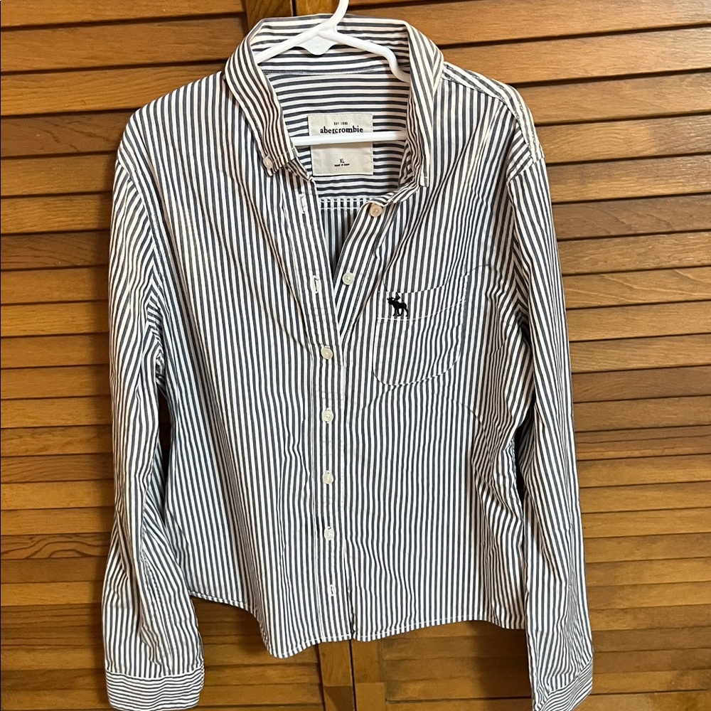 Abercrombie & Fitch Youth XL Long Sleeve Navy Striped Casual Shirt